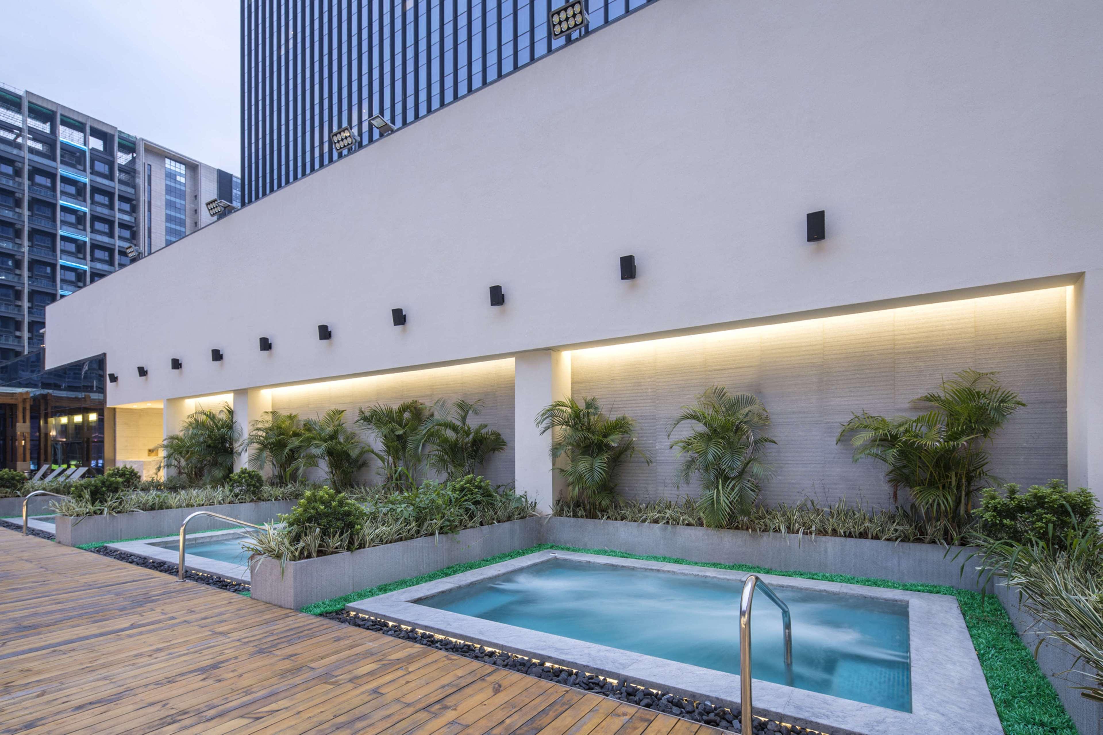 ดับเบิลทรี บาย ฮิลตัน โฮเต็ล เซินเจิ้น หลงหัว Hotel ภายนอก รูปภาพ